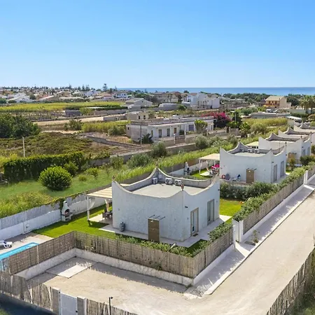 Gialla By ヴィラ *