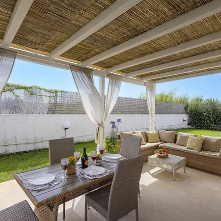 Gialla By ヴィラ *